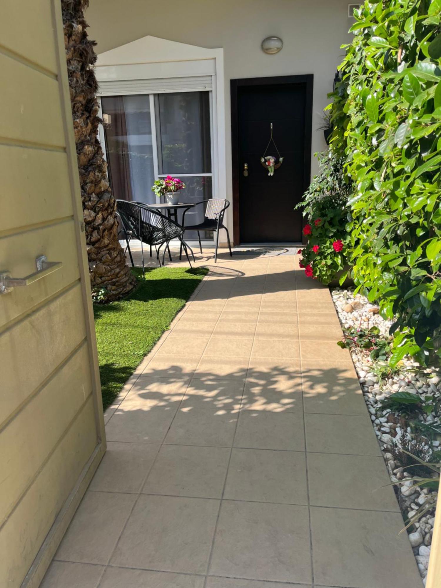 Elegant Glyfada Apartment-Private Garden-Near Metro Athén Kültér fotó