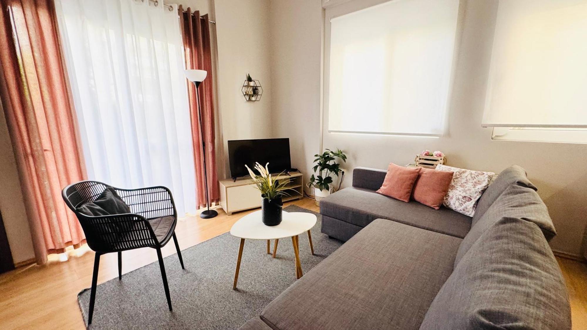 Elegant Glyfada Apartment-Private Garden-Near Metro Athén Kültér fotó
