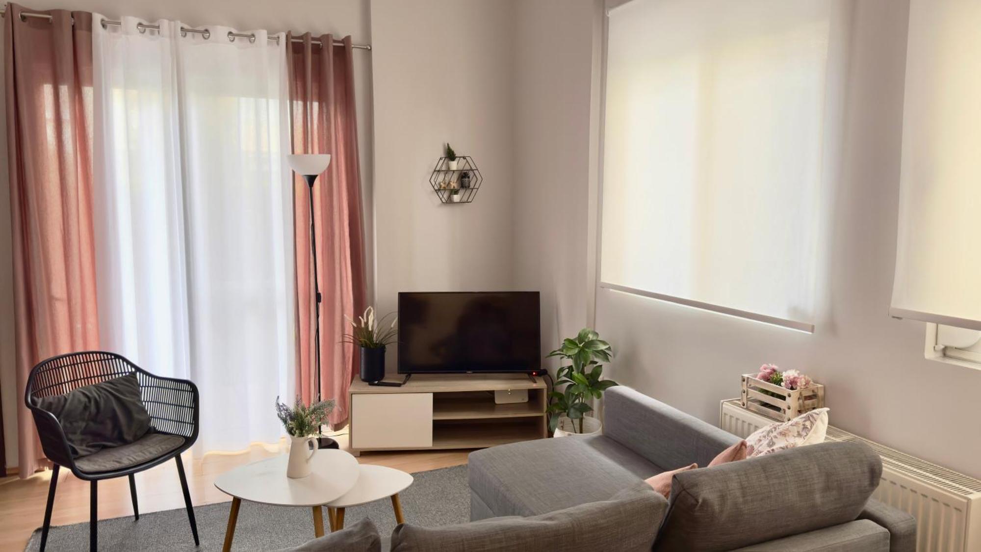 Elegant Glyfada Apartment-Private Garden-Near Metro Athén Kültér fotó