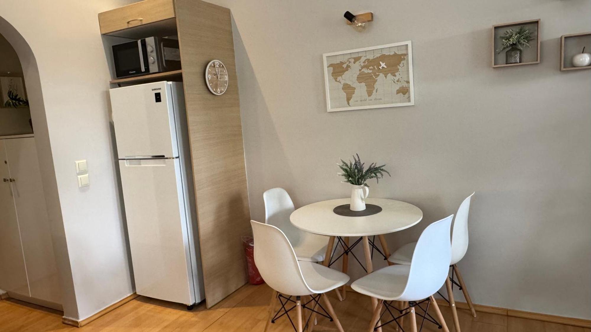 Elegant Glyfada Apartment-Private Garden-Near Metro Athén Kültér fotó
